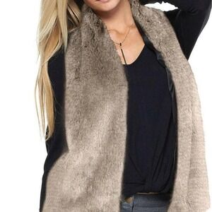 Faux‎ fur Tart collections Vest size Meduim